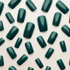 Emerald Veil press-on nails on hand