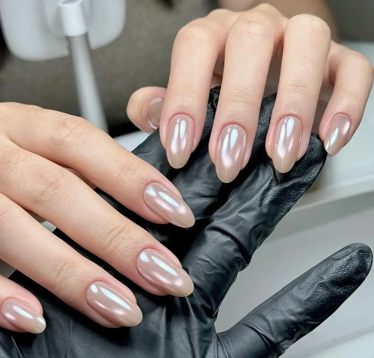 Aurora Veil press-on nails full set